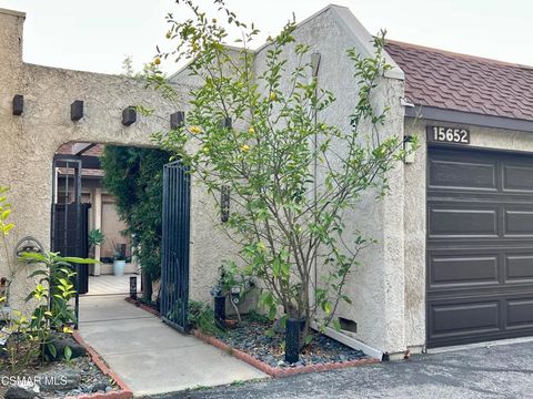 Photo of 15652 Hillview Lane #17, Granada Hills, CA 91344 (MLS # 225005994)