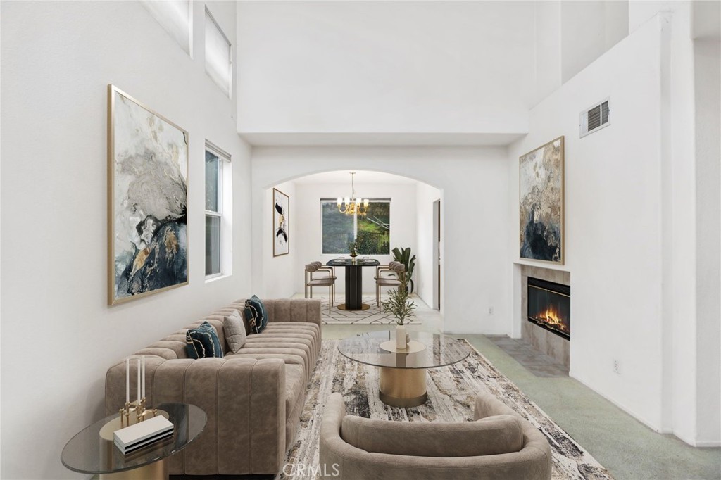 39894 Avenida Miguel Oeste