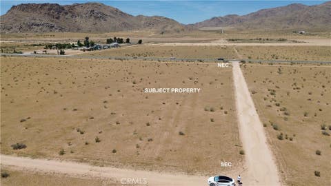 Photo of 4 Highway 18, Apple Valley, CA 92308 (MLS # HD26136830)