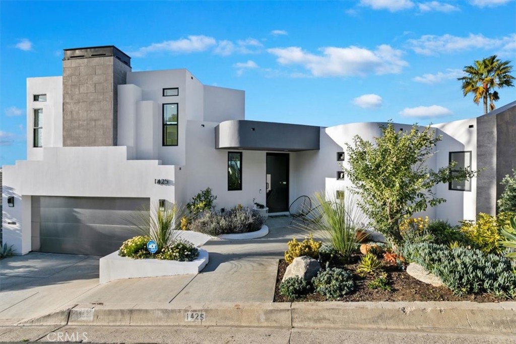 1425 Skyline Drive