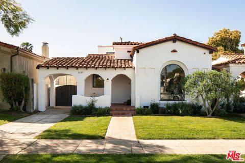 Photo of 1757 S Ogden Drive, Los Angeles, CA 90019 (MLS # 26664029)