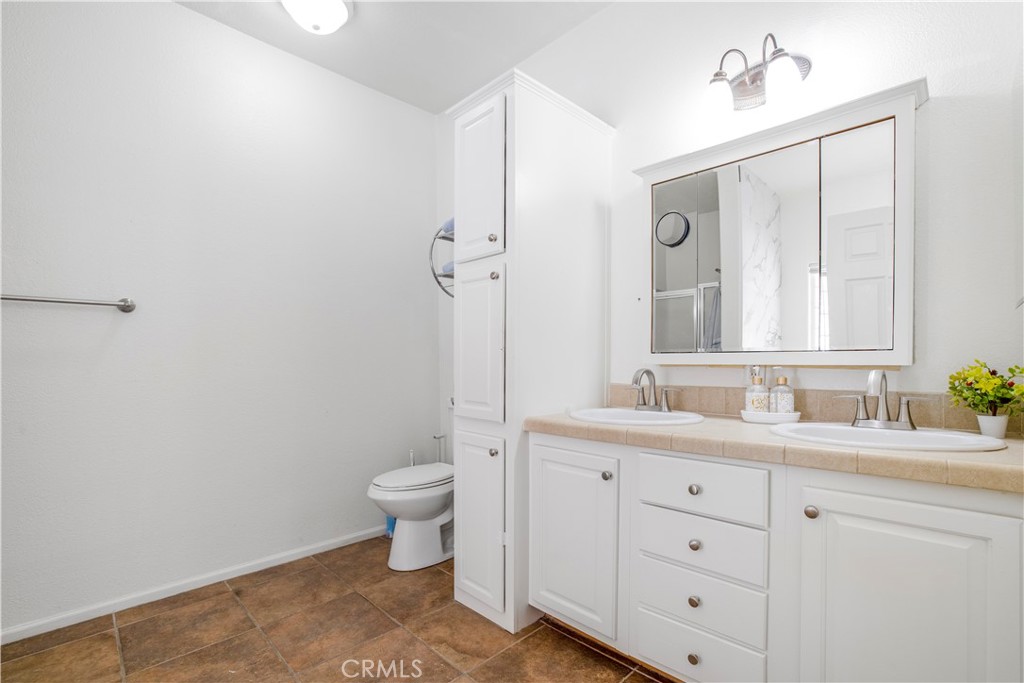 San Jacinto Cove (33126) - Residential