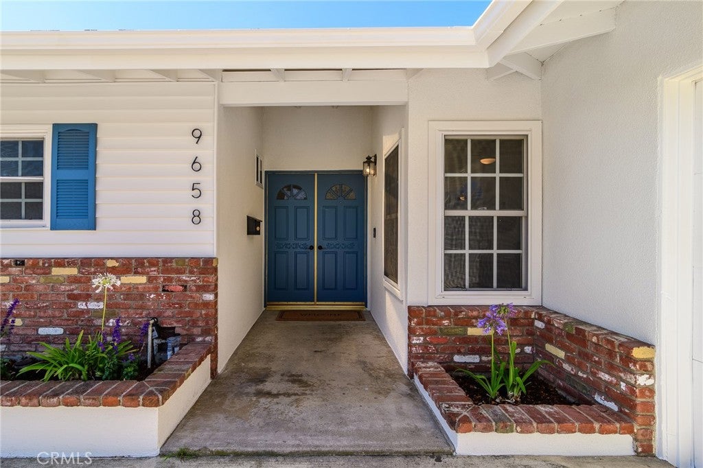 9658 Dove Cir