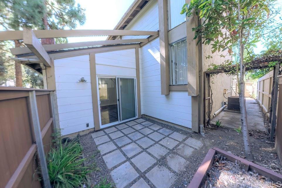 VilPo32283 - Residential Lease