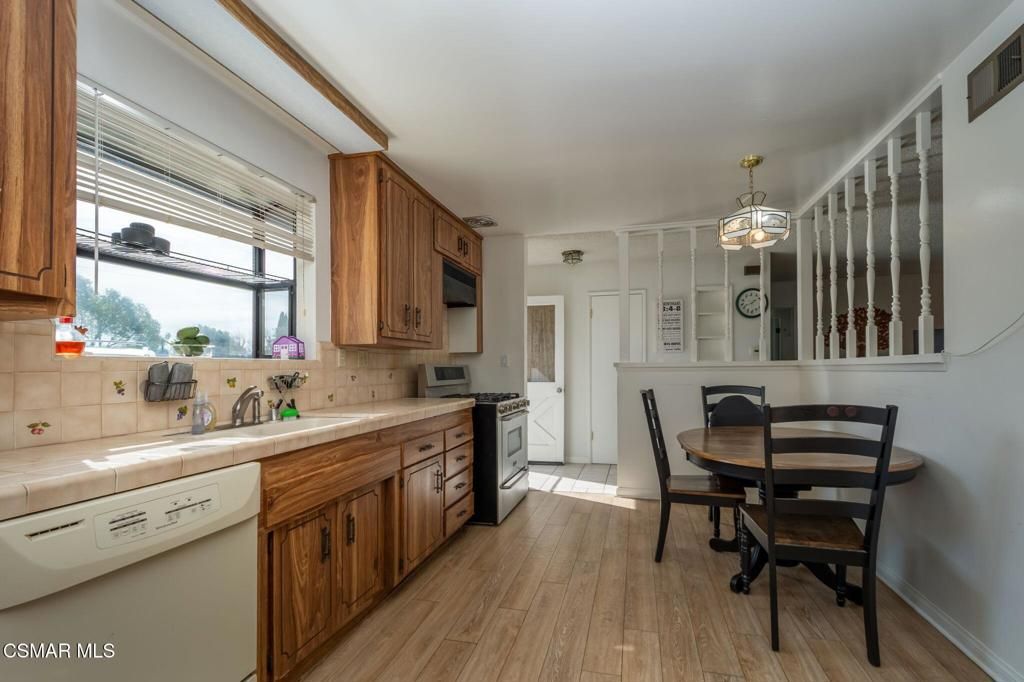 Photo of 1271 Alexander Street, Simi Valley, CA 93065 (MLS # 226000798)