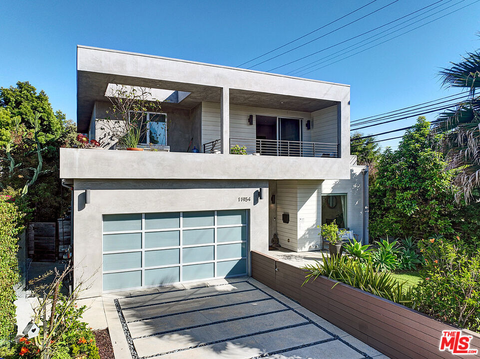 Properties 2 11954 Lucile Street