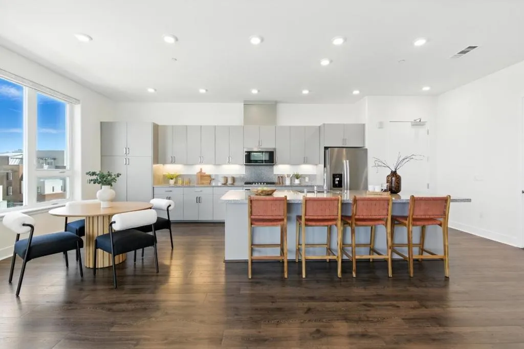 Fremont, California 94539, United States, 3 Bedrooms Bedrooms, ,2 BathroomsBathrooms,Residential,Active,161430