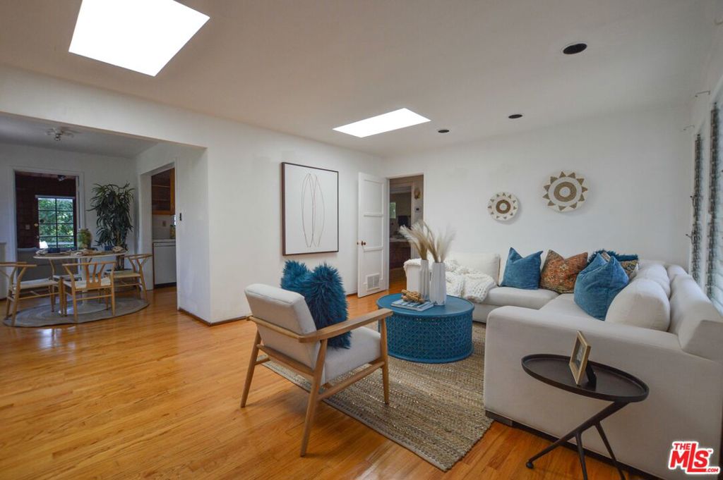 3538 Greenfield Avenue