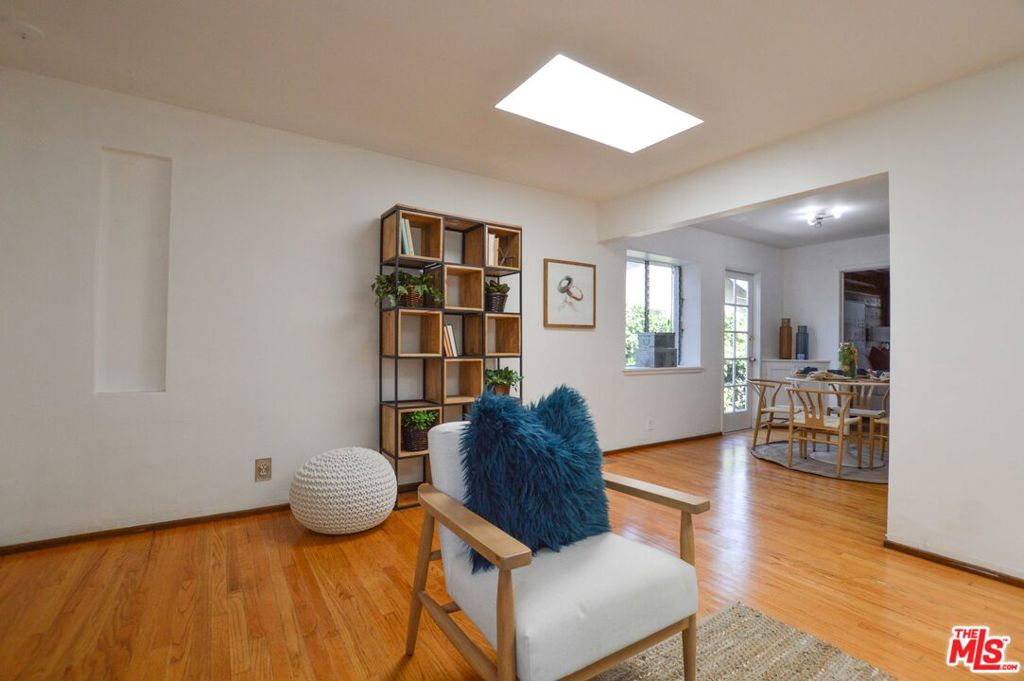 3538 Greenfield Avenue