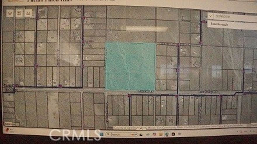 Gross 40 Acre Parcel on Paved Duncan Rd(AKA Bear valley Rd) in Pinon Hills, CA. The parcel is surrounded by Duncan, Evergreen Rd(East Boundary), Wintergreen Rd(West Boundary) and Lindero Rd(North Boundary)....1/4 Mile by 1/4 Mile Square Lot. Dream Your project with this large parcel.