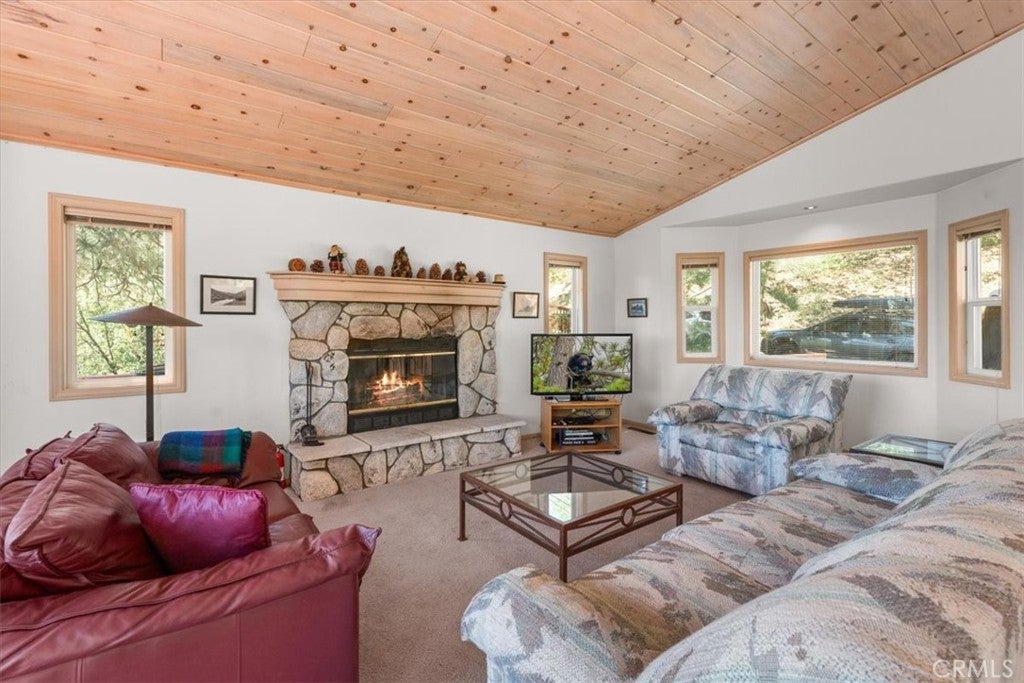 530 Villa Grove