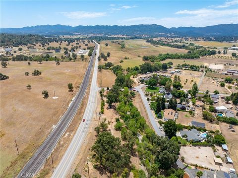 Tiny photo for 9265 Linden Avenue, Atascadero, CA 93422 (MLS # NS26143558)