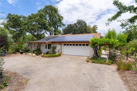 Tiny photo for 9265 Linden Avenue, Atascadero, CA 93422 (MLS # NS26143558)