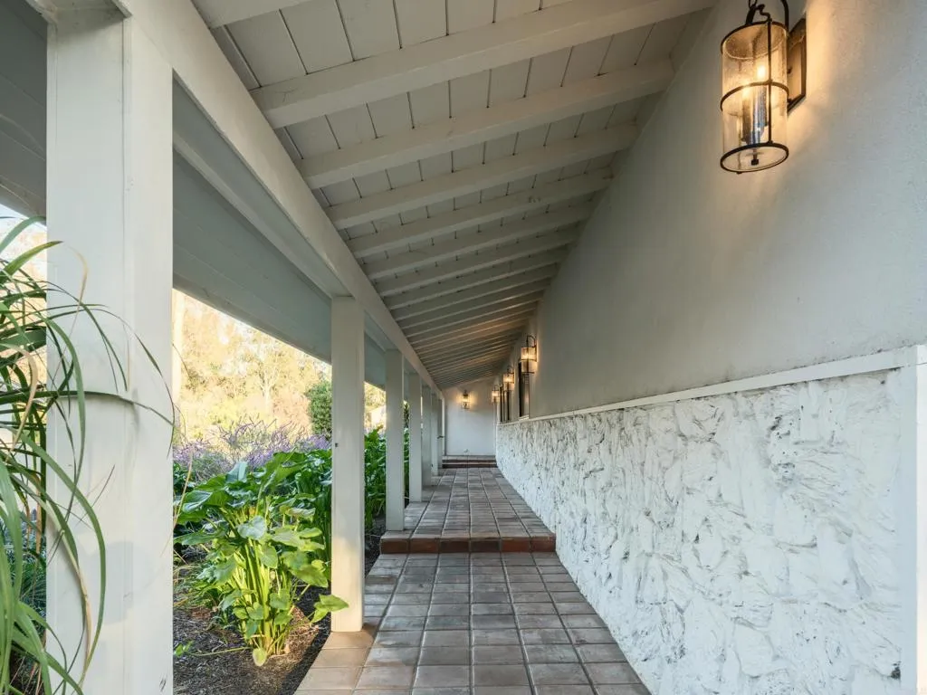 Del Mar, California 92014, United States, 3 Bedrooms Bedrooms, ,4 BathroomsBathrooms,Residential,Active,241226