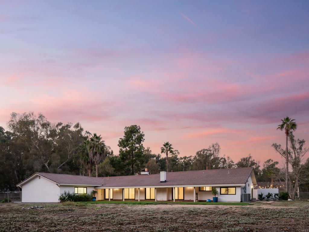 Photo of 14980 Via De La Valle, Del Mar, CA 92014 (MLS # NDP2510685)