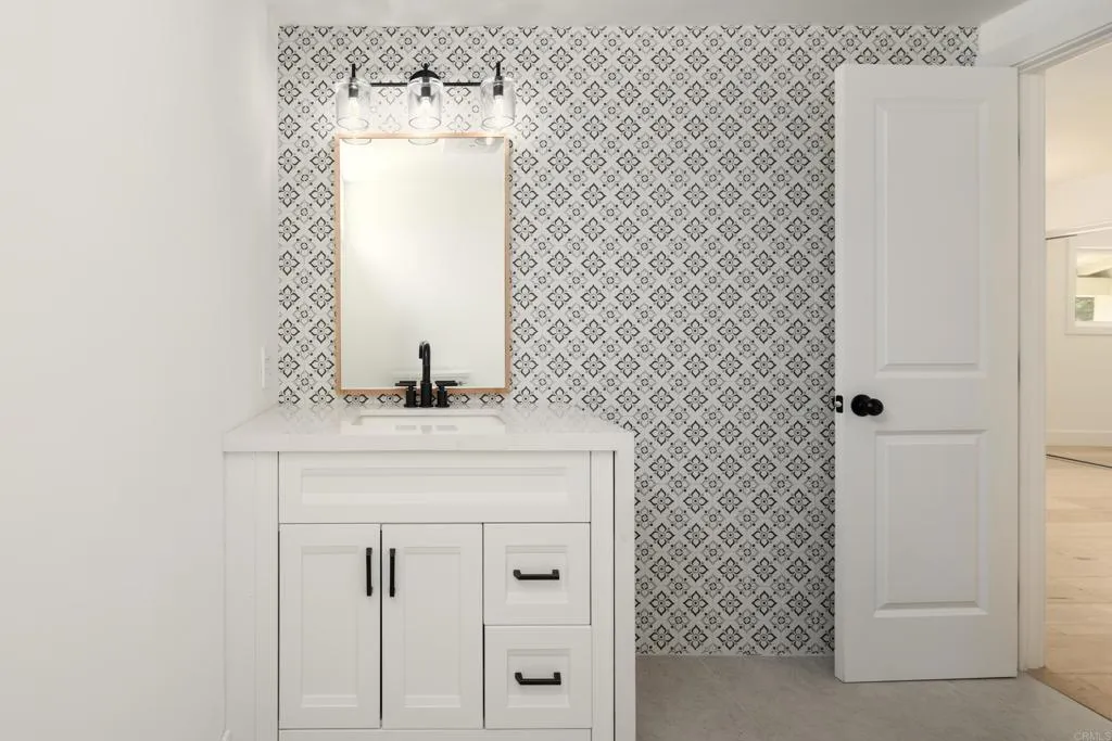 Del Mar, California 92014, United States, 3 Bedrooms Bedrooms, ,4 BathroomsBathrooms,Residential,Active,241226