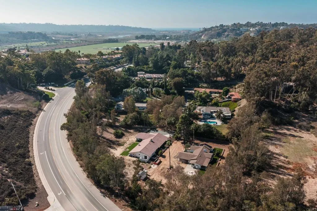 Del Mar, California 92014, United States, 3 Bedrooms Bedrooms, ,4 BathroomsBathrooms,Residential,Active,241226