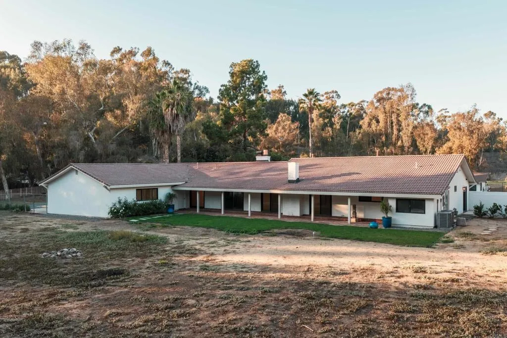 Del Mar, California 92014, United States, 3 Bedrooms Bedrooms, ,4 BathroomsBathrooms,Residential,Active,241226