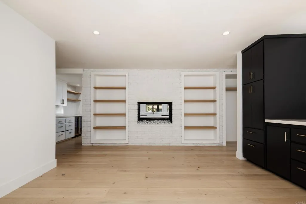 Del Mar, California 92014, United States, 3 Bedrooms Bedrooms, ,4 BathroomsBathrooms,Residential,Active,241226