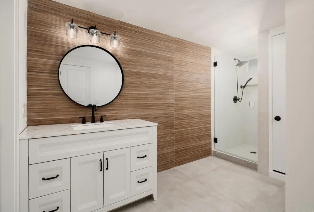 Del Mar, California 92014, United States, 3 Bedrooms Bedrooms, ,4 BathroomsBathrooms,Residential,Active,241226