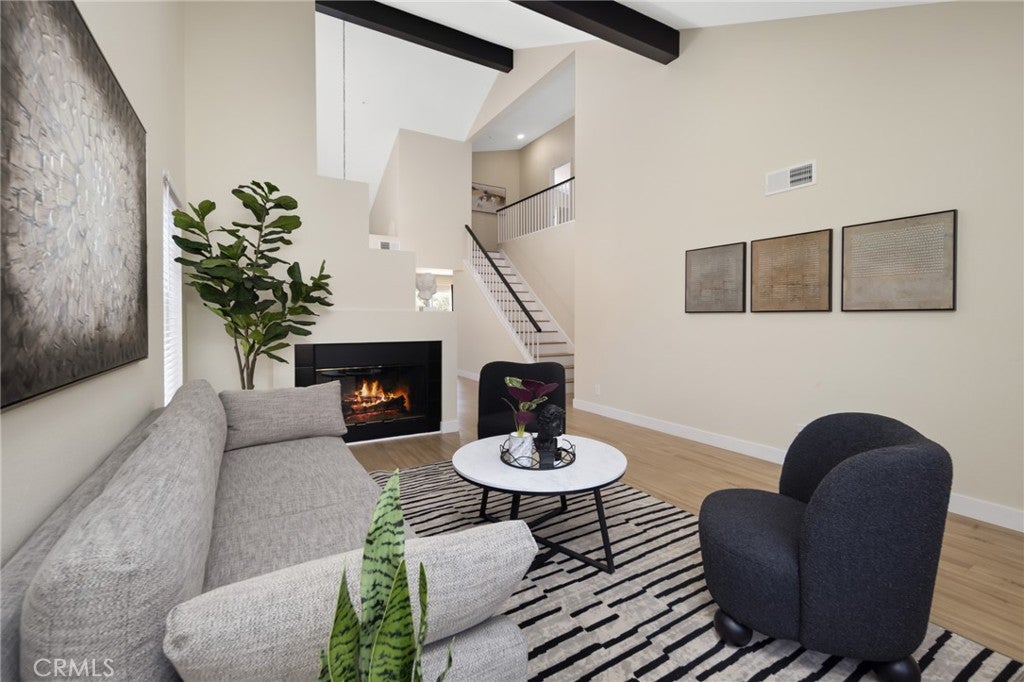 15737 Firethorn
