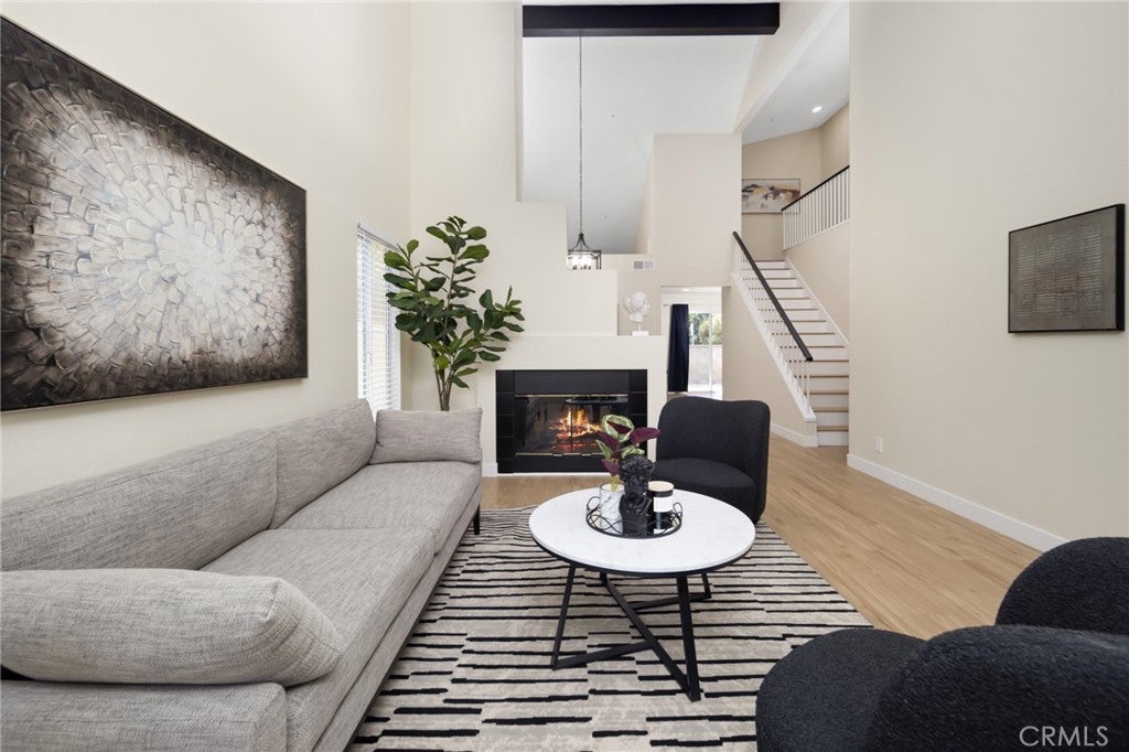 15737 Firethorn