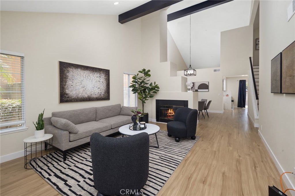 15737 Firethorn