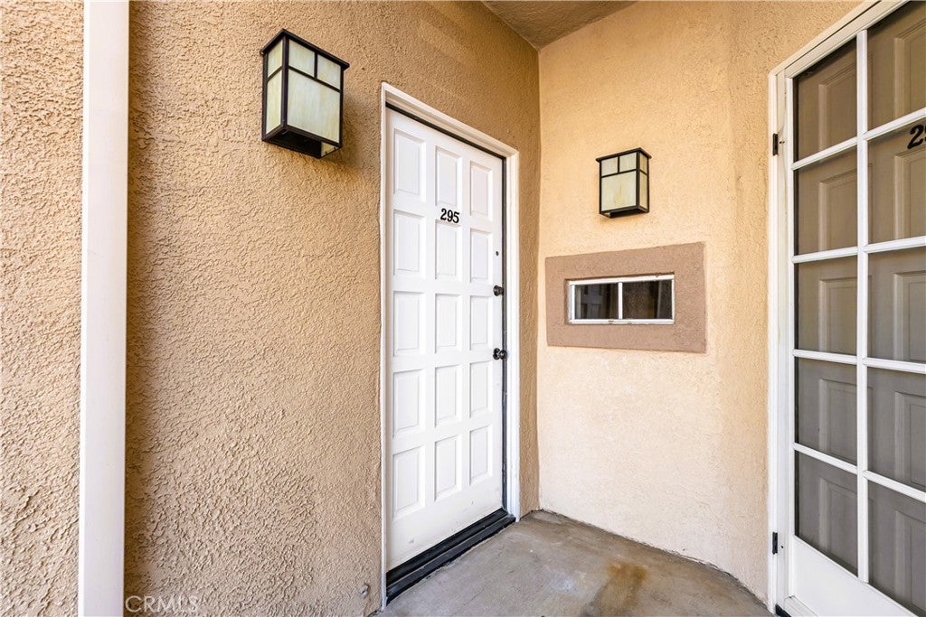 23609 Del Monte 295