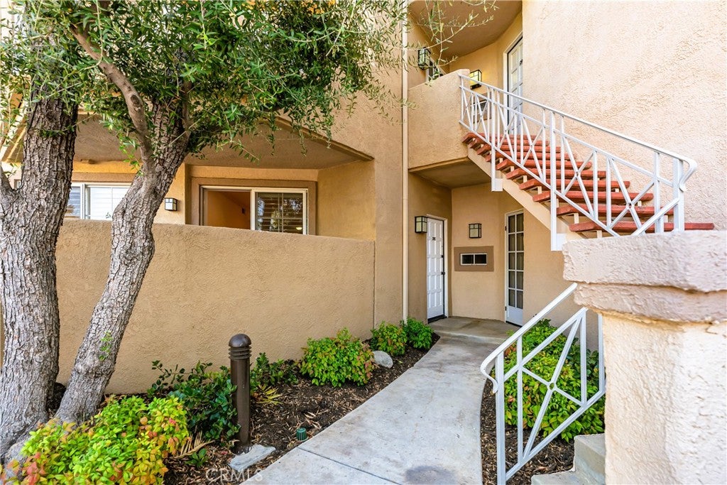 23609 Del Monte 295