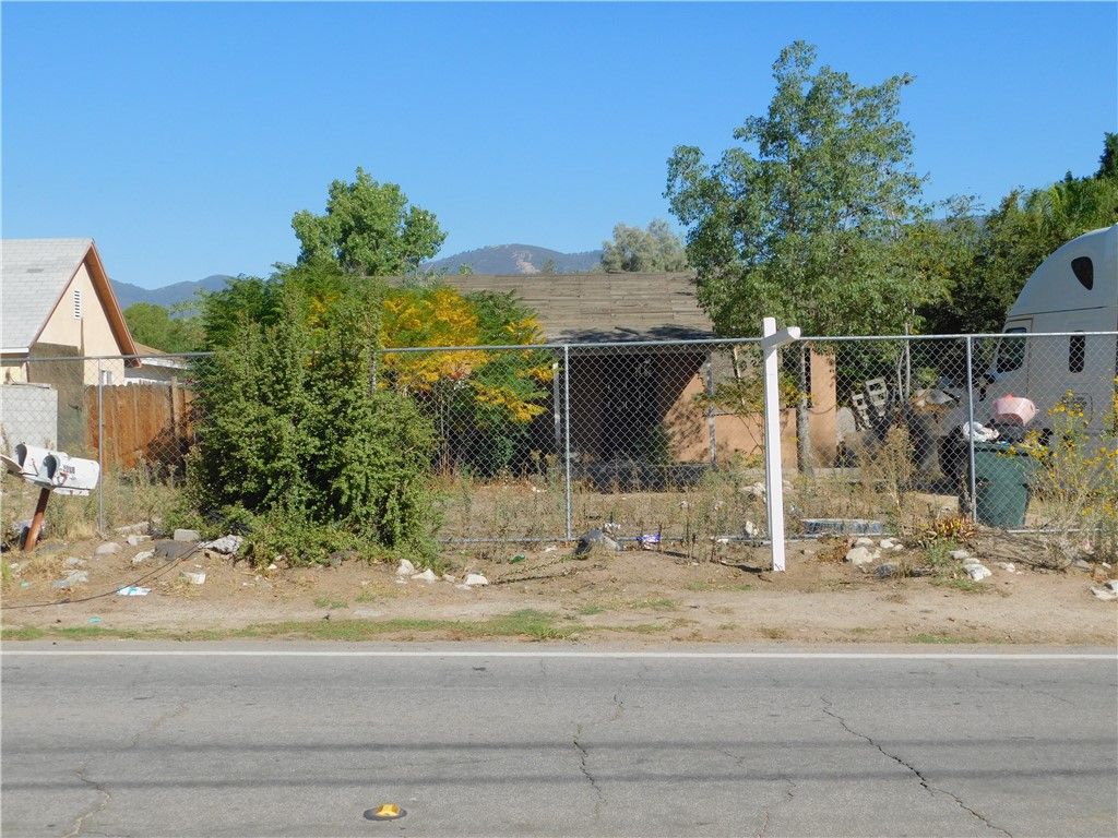 Photo of 2236 Ogden St, San Bernardino, CA 92407 (MLS # IV25241278)