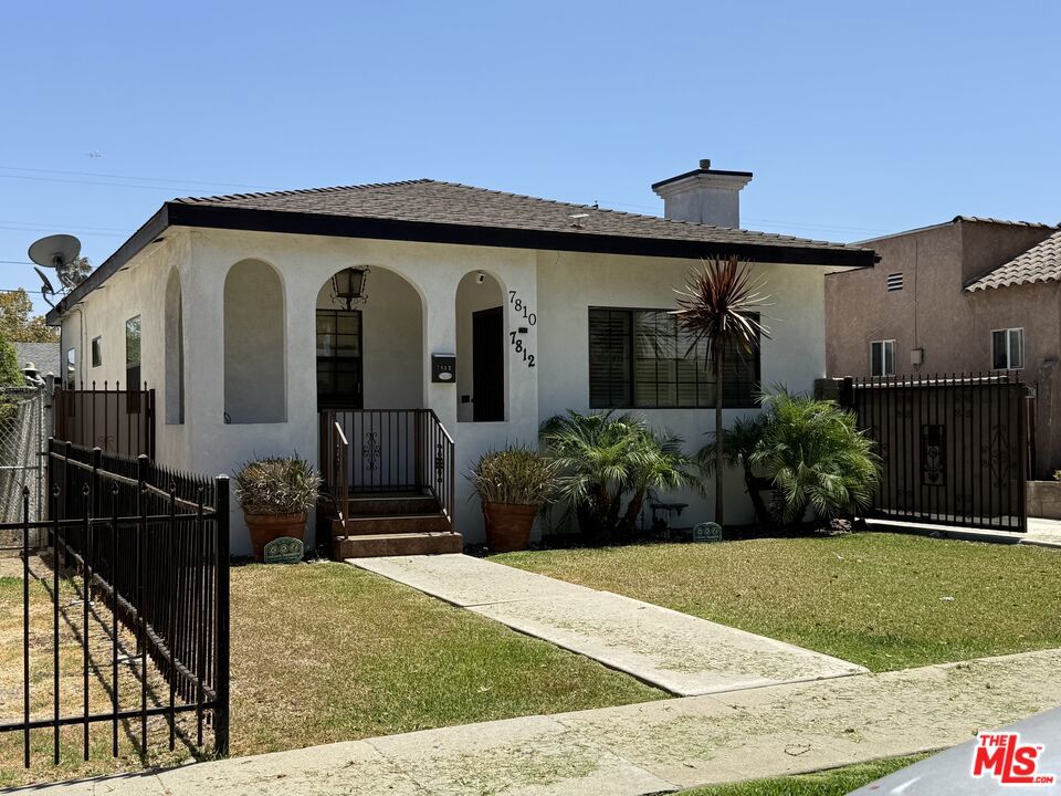 7810 La Salle Avenue, Los Angeles CA 90047
