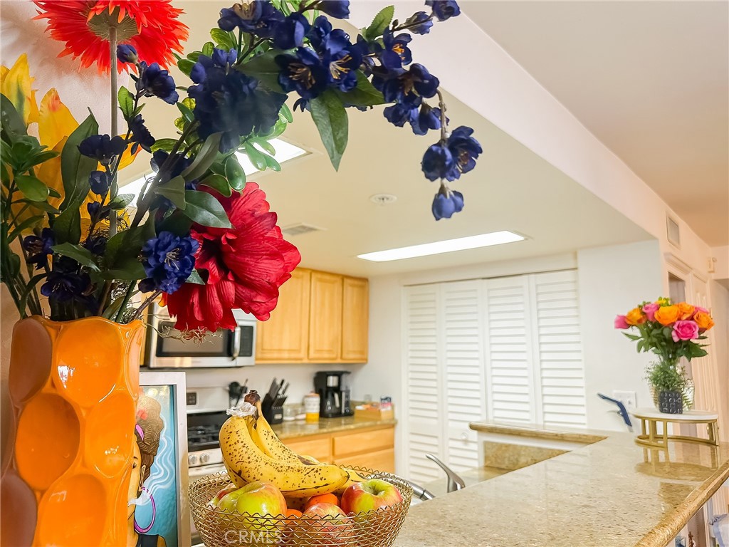 150 N River Circle 105