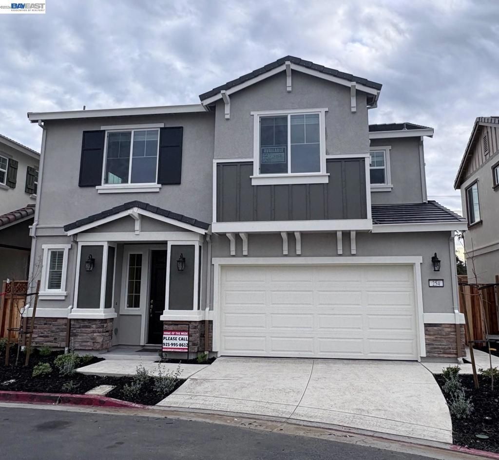 Photo of 254 Mindy Way, Pittsburg, CA 94565 (MLS # 41127188)