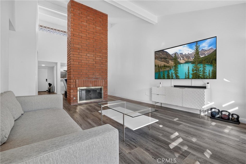 1616 Aspen Village
