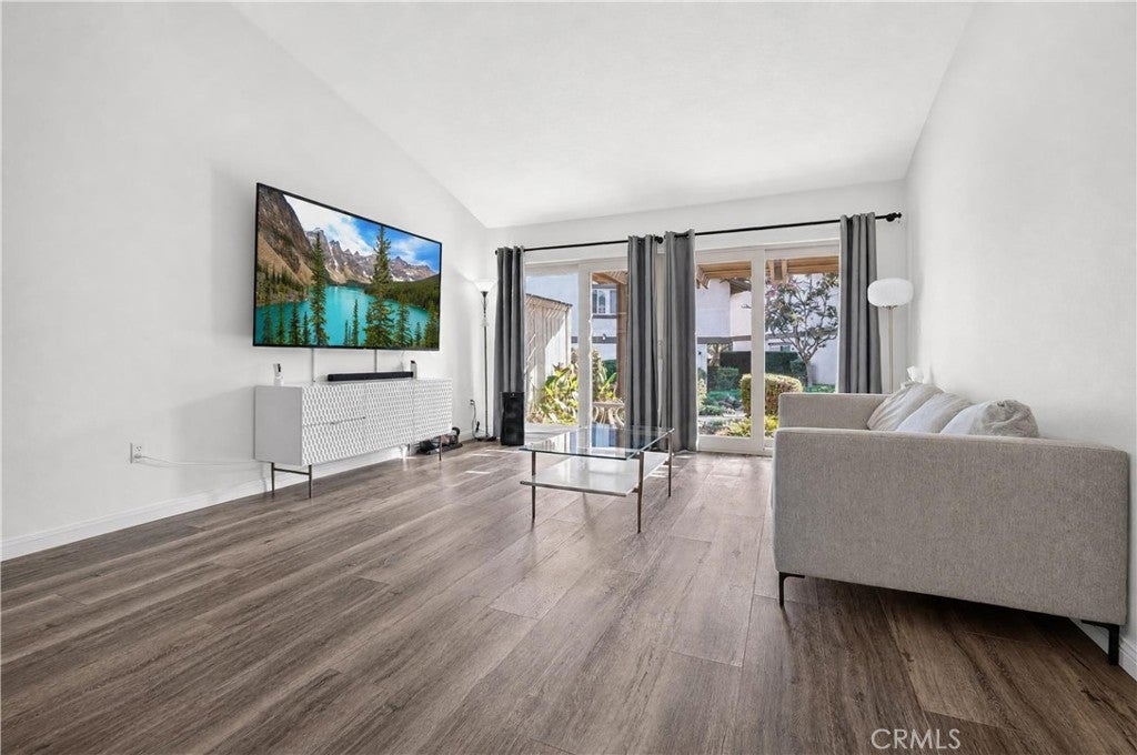 1616 Aspen Village