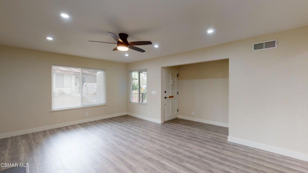 Photo of 1137 Bright Glen Circle, Westlake Village, CA 91361 (MLS # 225005697)