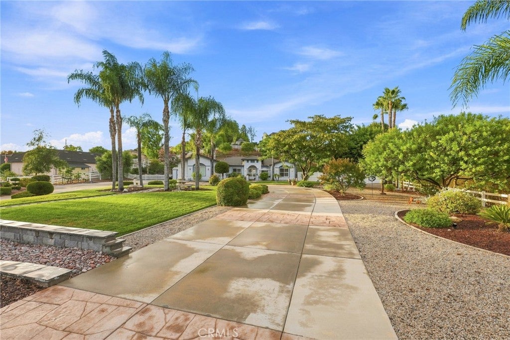 40823 Baccarat Road