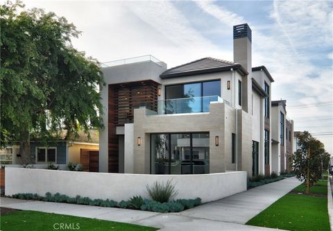 621 Narcissus Avenue Corona Del Mar CA 92625