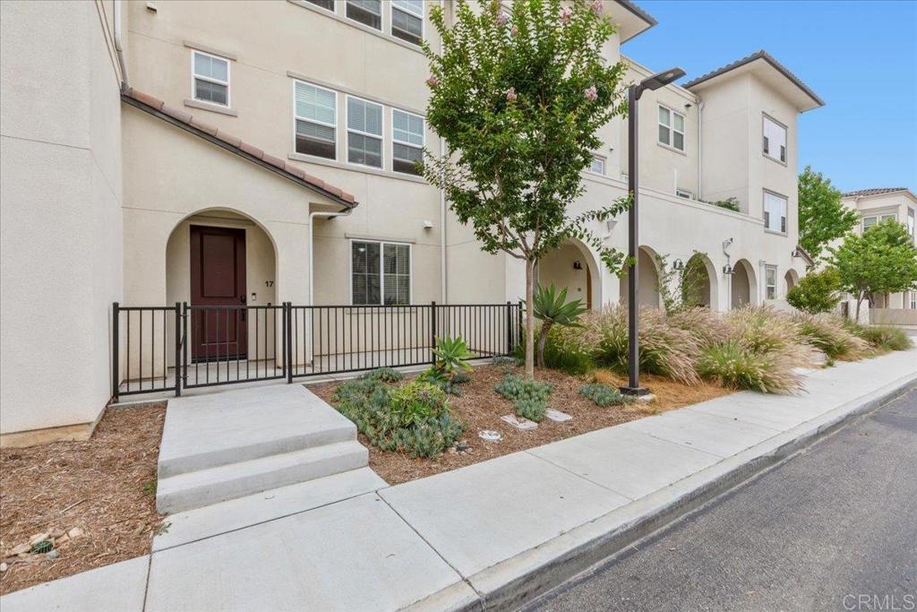 1251 Paseo Sea Breeze 17