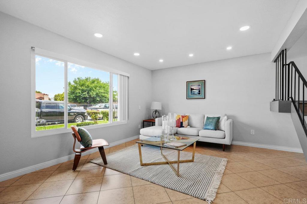 Properties 2 3015 Iris Avenue F