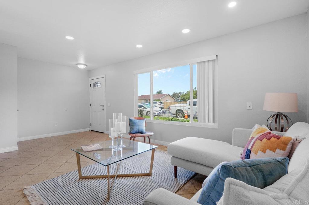 Properties 3 3015 Iris Avenue F
