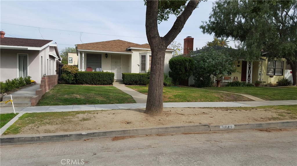 Rare 2 bedroom 1 bath on a very quiet street in Cal Heights. Tile and hardwood flooring throughout, no carpeting. Lovely backyard. Kitchen recently remodeled that comes with refrigerator, built in microwave. You also have your own 1 car garage with washer and dryer hookups inside. Cats only no dogs. Landlord pays gardener and water.