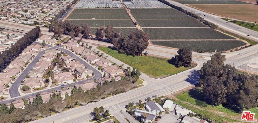 53,143 SF CORNER LOT, C2 ZONING ACCORDING TO CITY OF OXNARD. AMAZING VISIBILITY(OXNARD BLVD., PLEASANT VALLEY RD., & PACIFIC COAST HWY.) THIS CAN BE STARBUCKS, CHIPOTLE, TESLA CHARGING STATION, CHICK-FIL-A, OR IN-N-OUT. OVER 1 ACRE OF LAND.