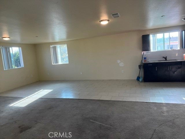 330 1/2 E 99th
