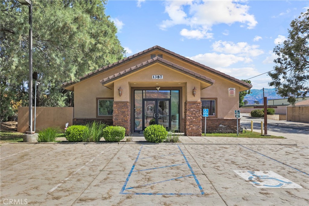 1415 E. Ramsey St.