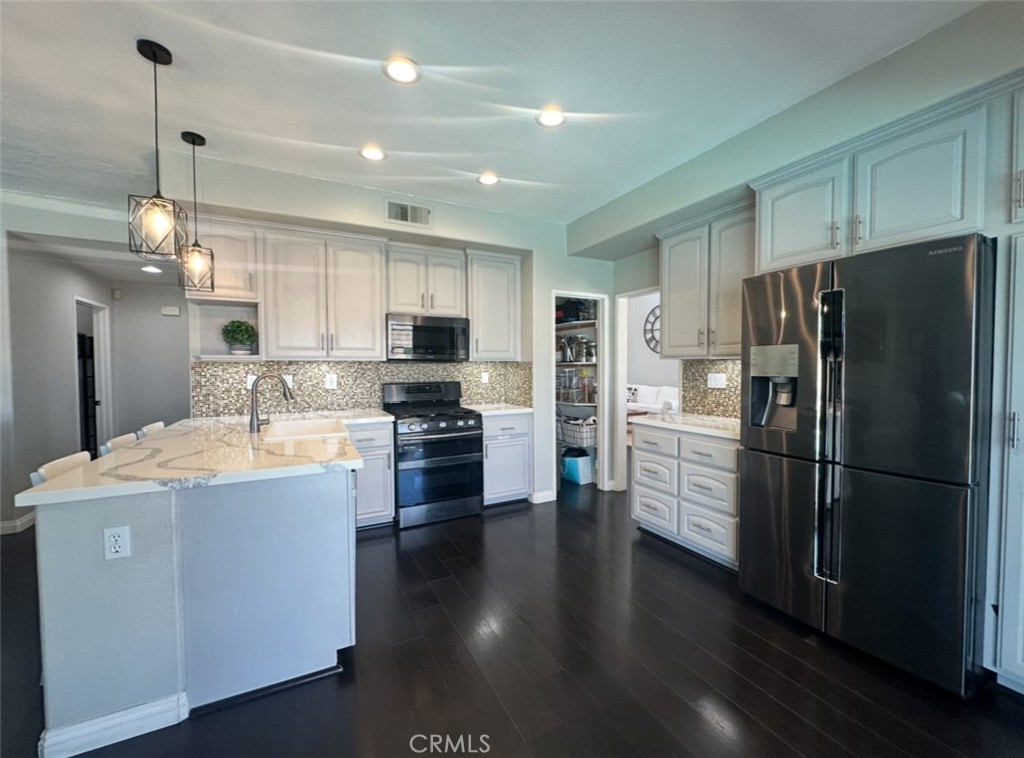 29440 Tours Street
