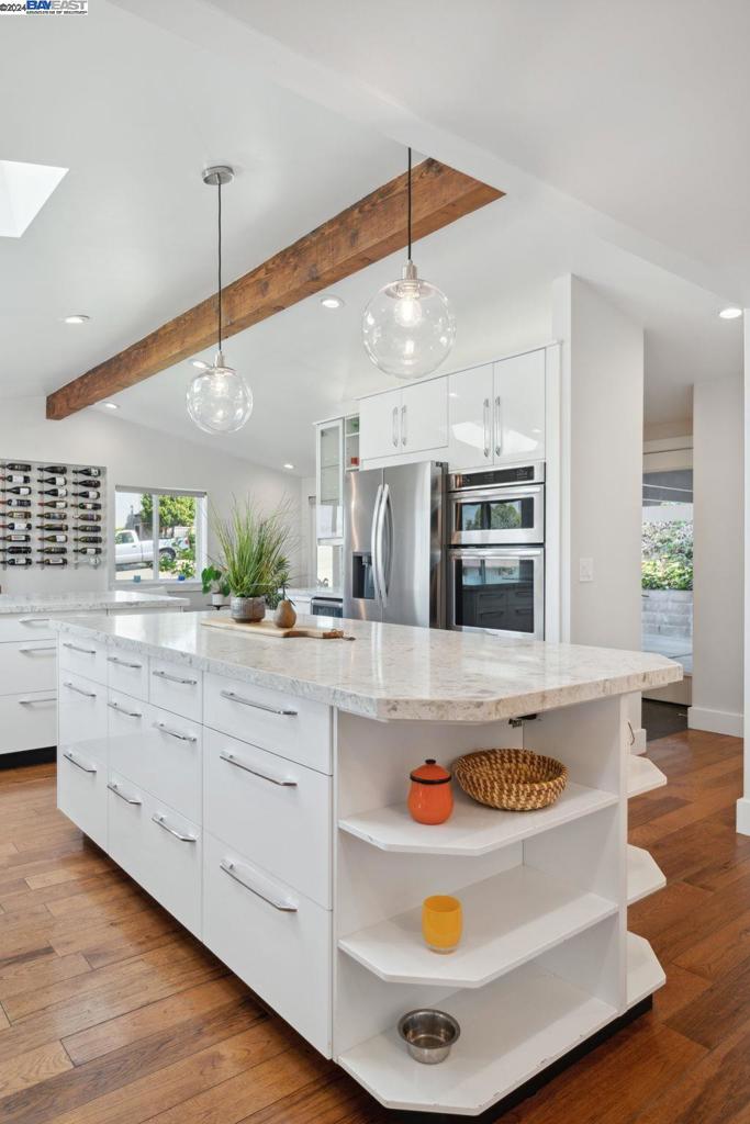 PLEASANTON HILLS - Residential