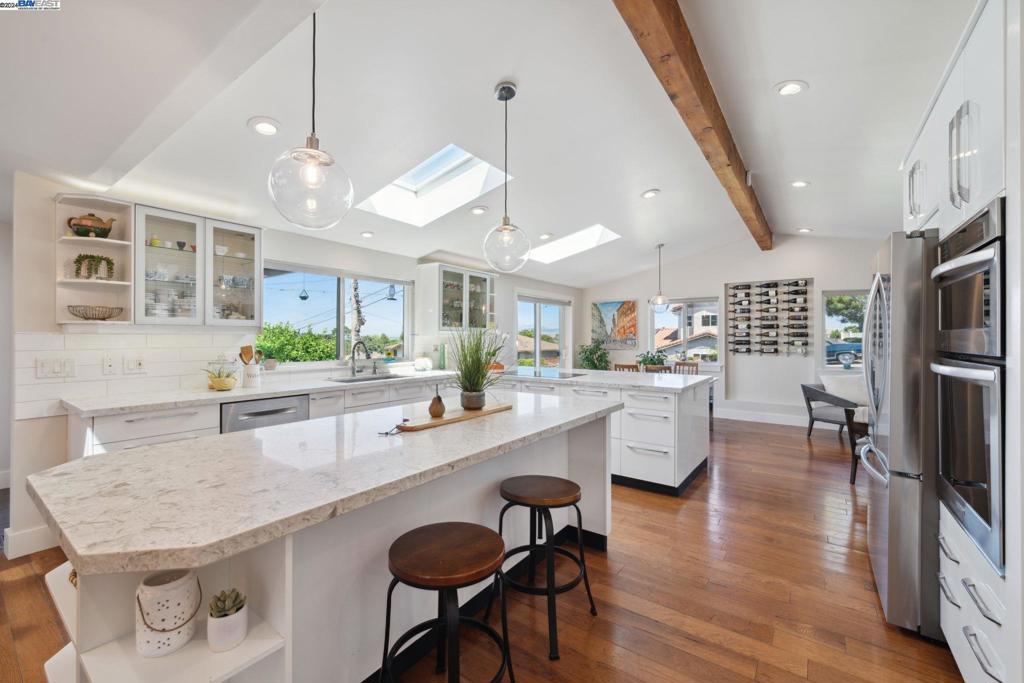 PLEASANTON HILLS - Residential