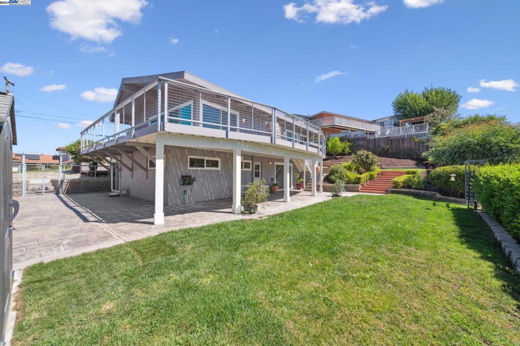 PLEASANTON HILLS - Residential