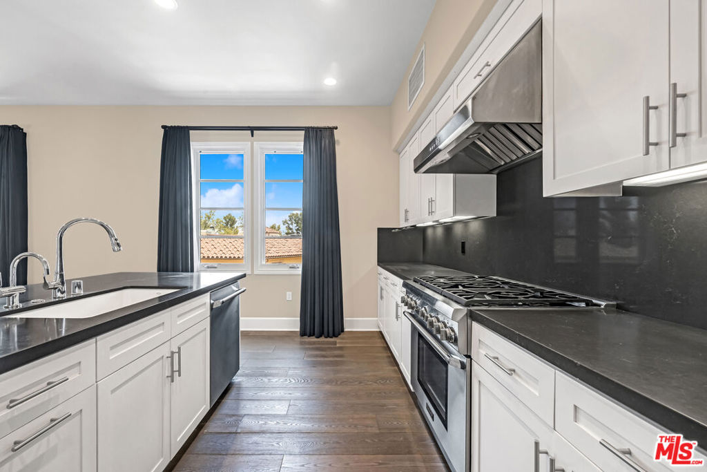 23500 Park Sorrento H41